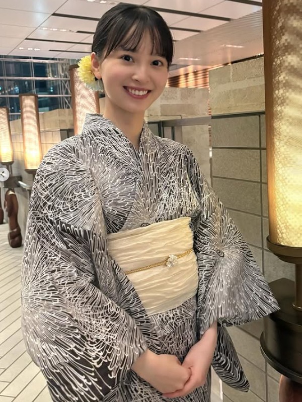 浴衣姿の飯沼愛の画像