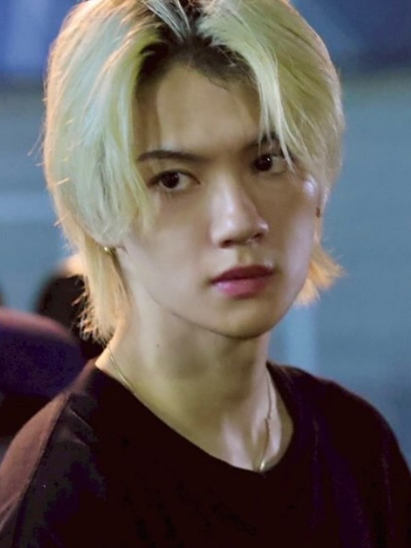 佐野勇斗のドラマのワンシーンの画像