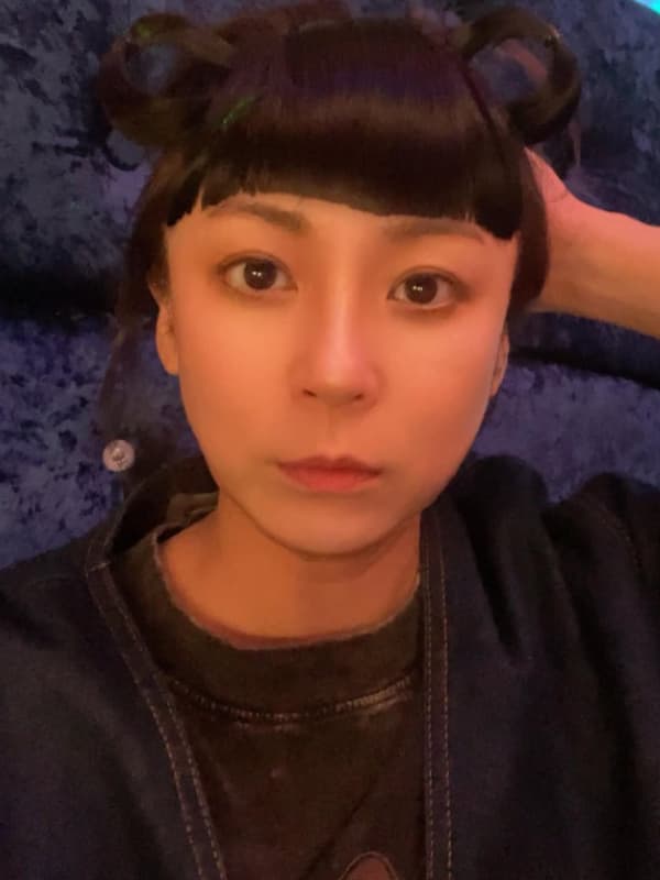 映画『教場 Requiem』にも出演した副教官役、佐藤仁美の2026年最新ビジュアル。完結編で見せた演技の深みと存在感を象徴する表情。